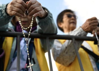 Chinese flock to Mongolia hoping for papal visit of their own