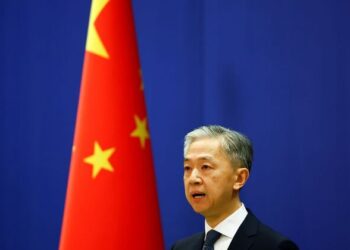 China, Japan, South Korea to hold meeting of leaders at a time convenient for all