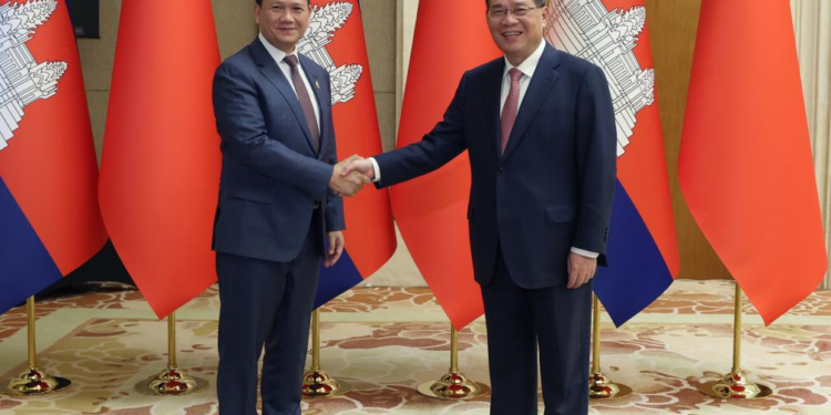 Chinese premier meets Cambodian PM