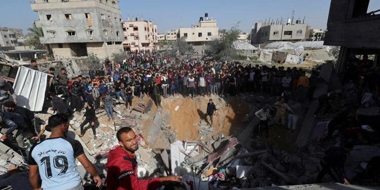 Gaza truce appears to hold shakily as Israel, Hamas start ceasefire