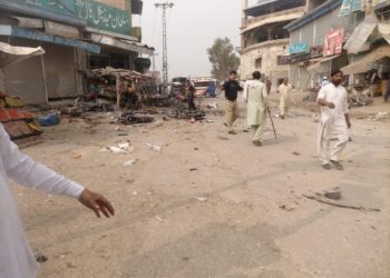 Pakistan blast targeting police kills five in northwestern province