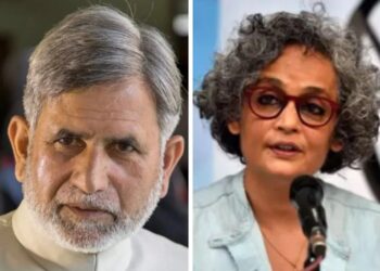 UN body urges Modi govt to drop cases against Arundhati Roy and Sheikh Showkat