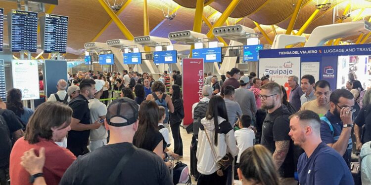 Global cyber outage grounds flights and disrupts businesses