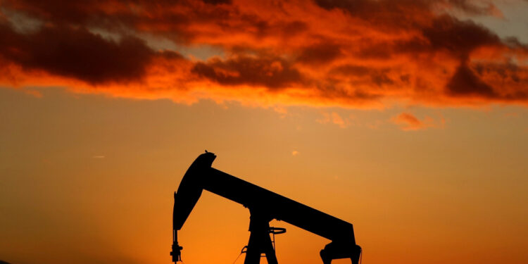 Azerbaijani oil price surpasses $83