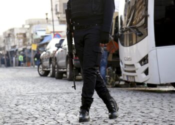 Man dressed up as video game character stabs 5 in NW Türkiye