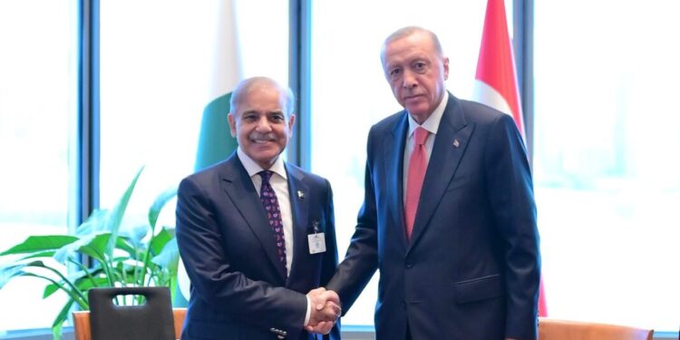 Pakistan, Turkiye agree to strengthen economic, security cooperation