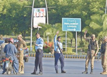 Foreign dignitaries arrive for SCO summit spadework