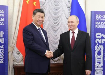 Xi says China, Russia find right way for neighboring major countries to get along with each other