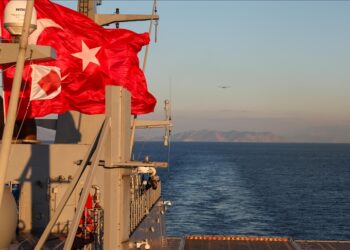 Türkiye’s Bayraktar TB3 drone makes history with short-deck launch