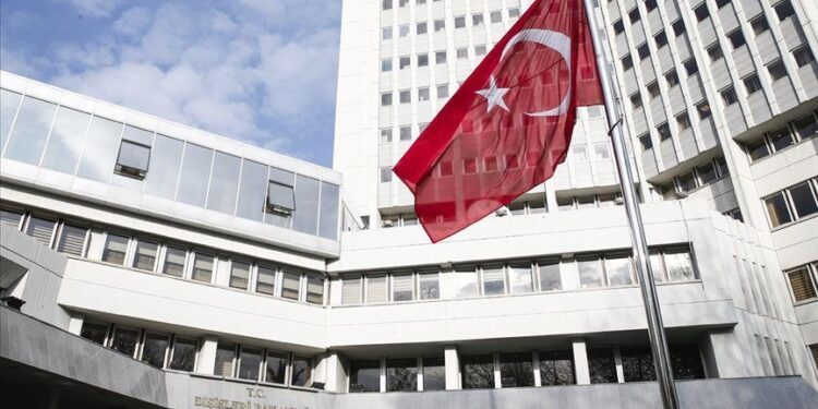 Türkiye warns against regional instability, seeks political solution in Syria during talks with US