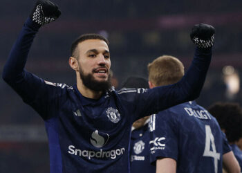 Man United win on penalties after hectic FA Cup clash against Arsenal