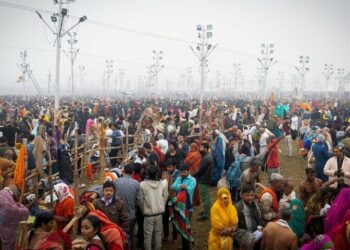 India opens giant Hindu festival for 400m pilgrims