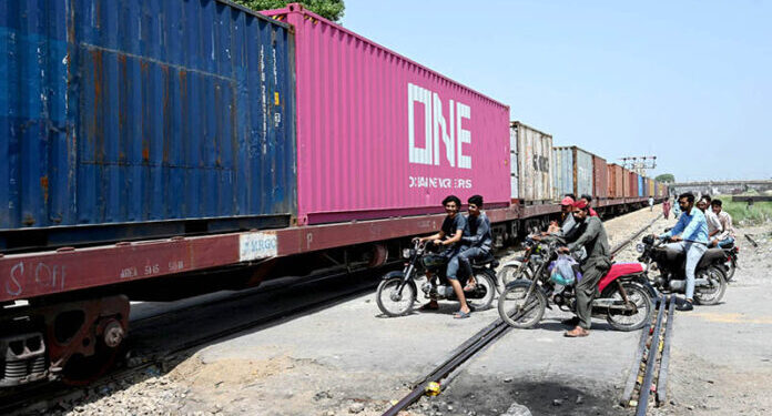 Pakistan manufactures freight wagons in joint-venture with Chinese company