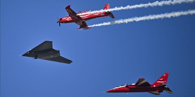 Turkish ANKA UAV hits target from 15,000 feet with locally made missile