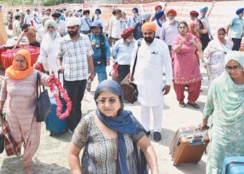Sikh Pilgrims Gather in Nankana Sahib to Celebrate Baisakhi Festival