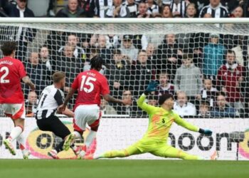 Newcastle United 4–1 Manchester United: Magpies Soar in Premier League Clash