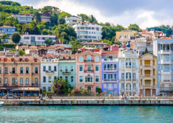 Magnitude 4.0 earthquake strikes off Silivri coast, felt across Istanbul