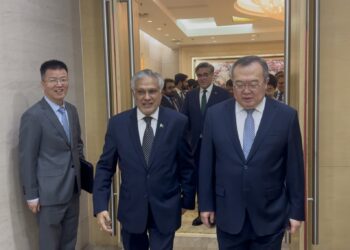 Pakistan, China agree to deepen linkages between political partie