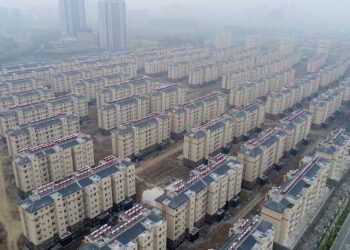 China launches renovation of 5,679 old urban residential compounds in first four months