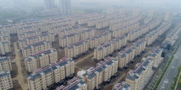 China launches renovation of 5,679 old urban residential compounds in first four months