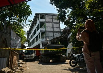 Indonesia school collapse toll hits 67 as search ends
