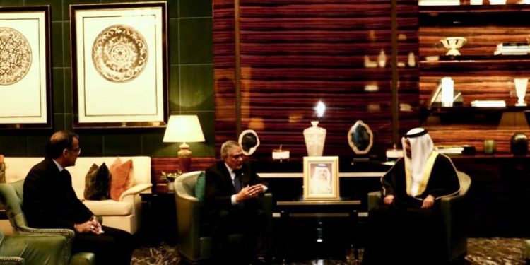 Pakistan, Bahrain to form teams for finance, commerce collaboration