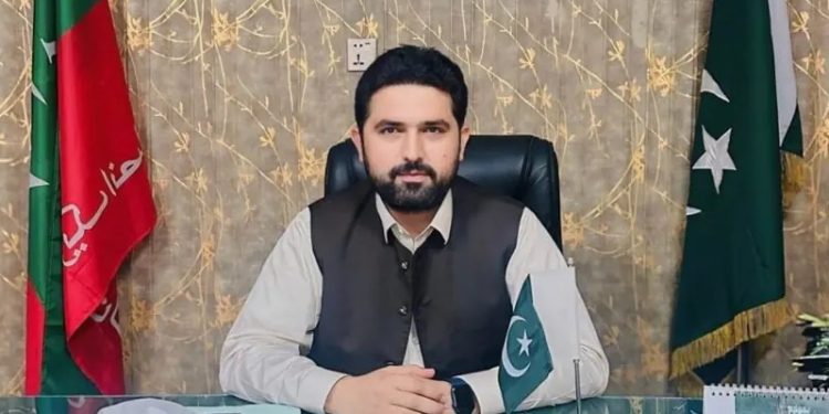 Chief Minister KPK Launches Landmark ‘Insaf Female Education Card’