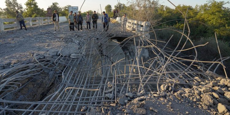 Southeast Asia bloc meets to press Thailand, Cambodia on truce